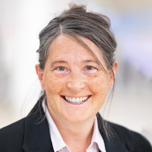 Porträtbild Martina Gadola