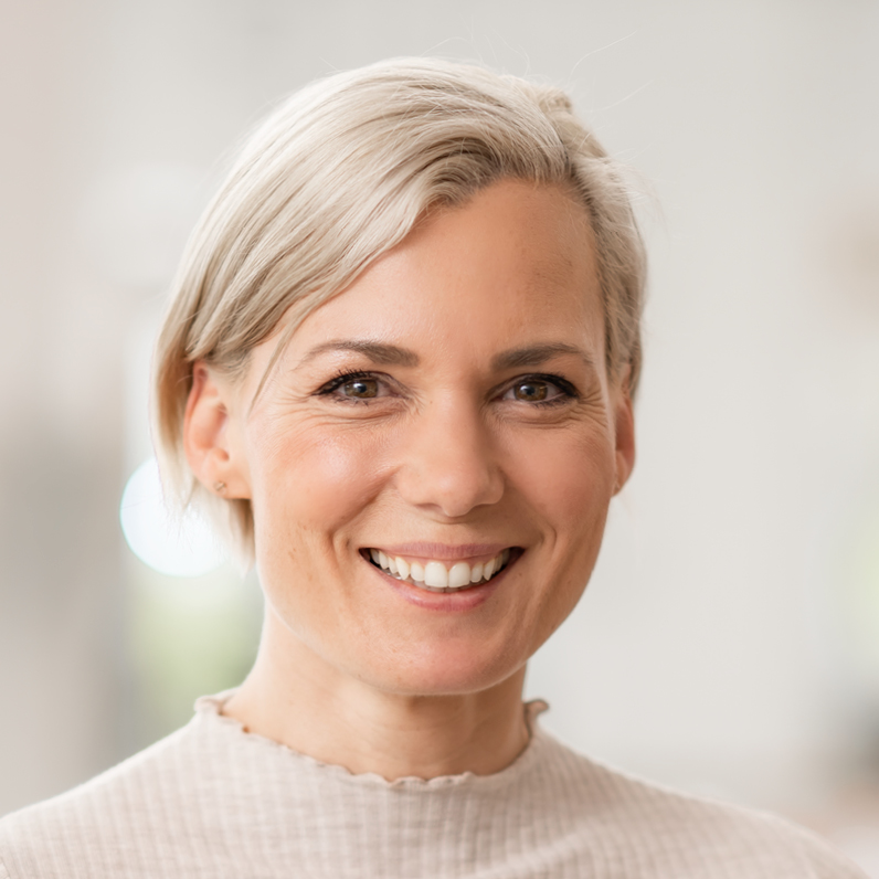 Porträtbild Michaela Sonderegger