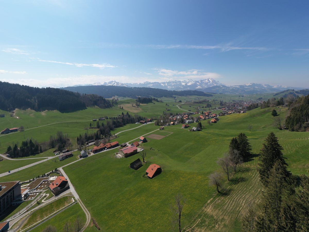Luftaufnahme von der Umgebung der Rehaklinik Gais