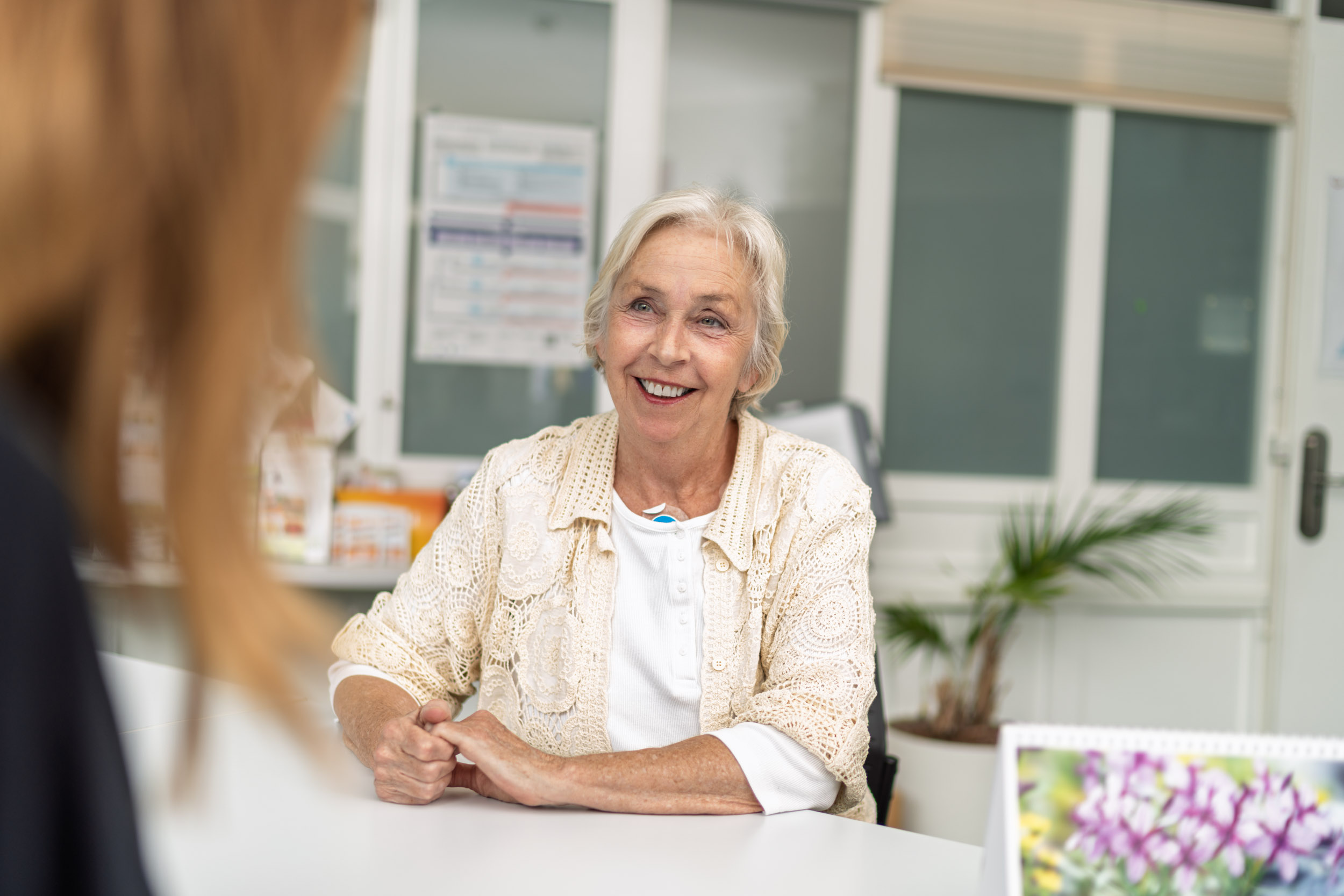 Patientin im Gespräch mit Fachperson